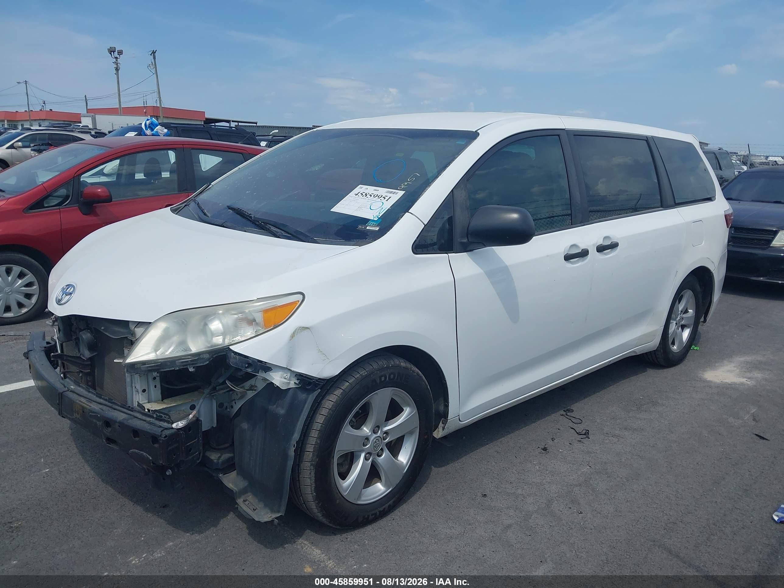 2015 TOYOTA SIENNA L 7 PASSENGER