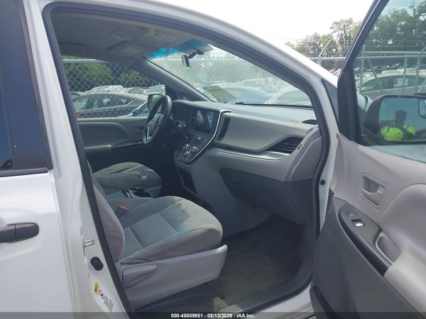 2015 TOYOTA SIENNA L 7 PASSENGER