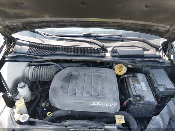 2016 DODGE GRAND CARAVAN SE — I10