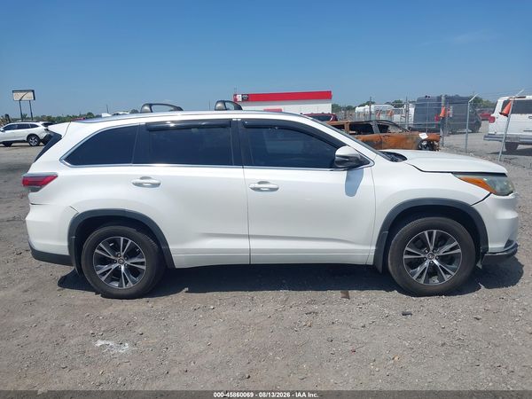 2016 TOYOTA HIGHLANDER XLE V6