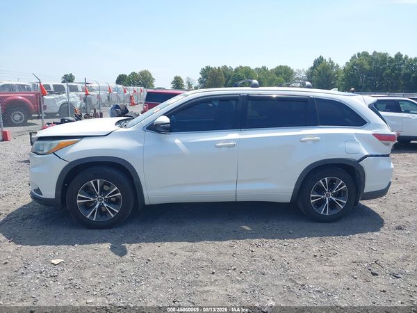 2016 TOYOTA HIGHLANDER XLE V6