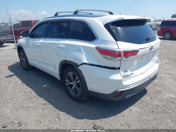 2016 TOYOTA HIGHLANDER XLE V6