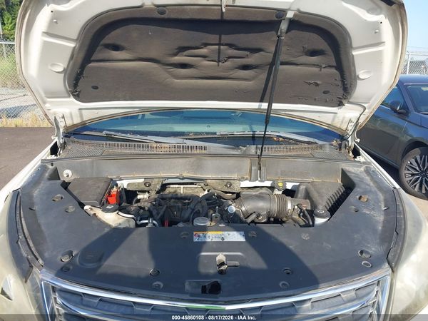 2013 CHEVROLET TRAVERSE 1LT — I10
