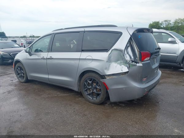 2019 CHRYSLER PACIFICA