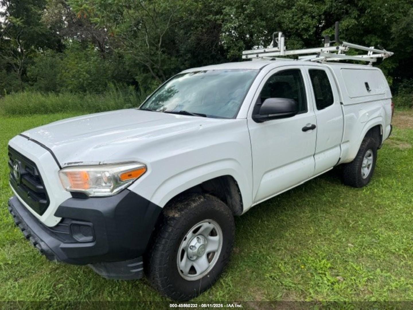 2017 TOYOTA TACOMA SR