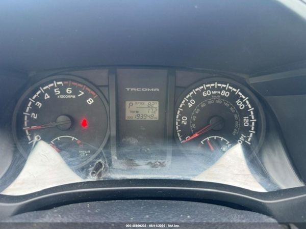2017 TOYOTA TACOMA SR