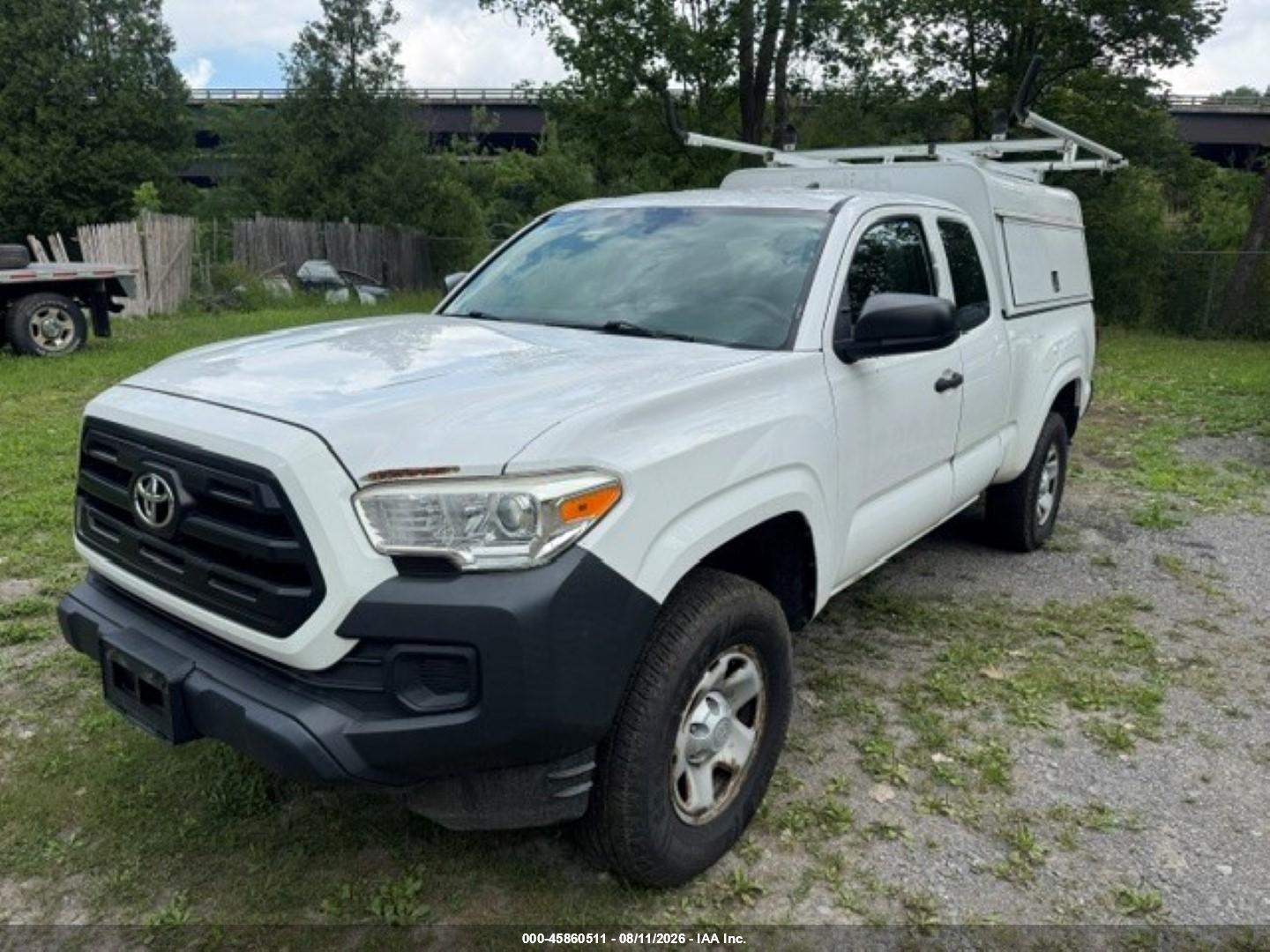 2016 TOYOTA TACOMA SR