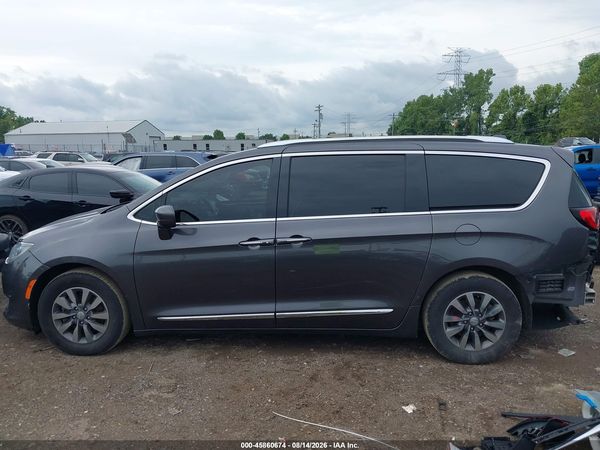 2020 CHRYSLER PACIFICA TOURING L PLUS