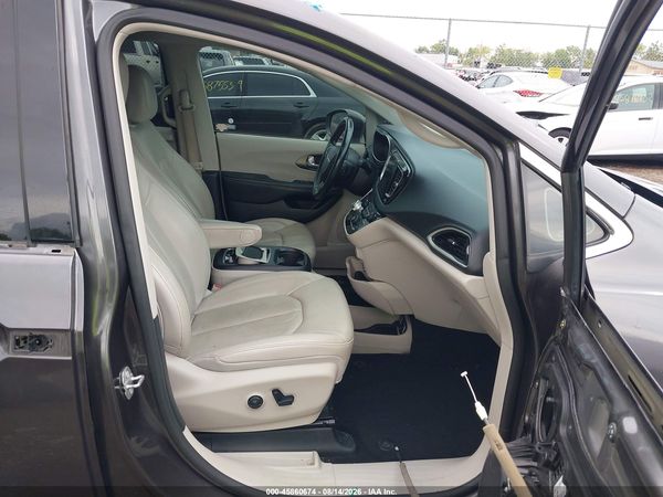 2020 CHRYSLER PACIFICA TOURING L PLUS