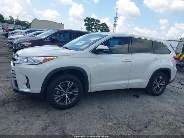 2017 TOYOTA HIGHLANDER LE PLUS