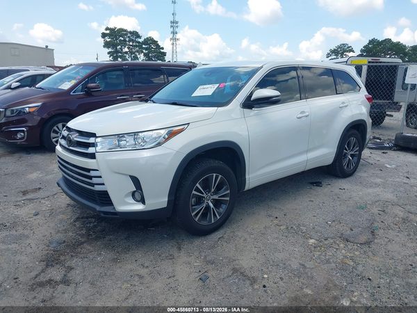 2017 TOYOTA HIGHLANDER LE PLUS