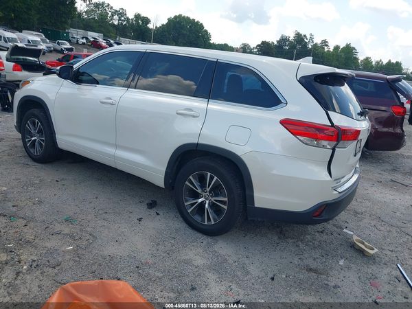 2017 TOYOTA HIGHLANDER LE PLUS
