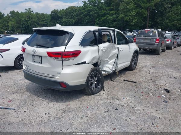 2017 TOYOTA HIGHLANDER LE PLUS