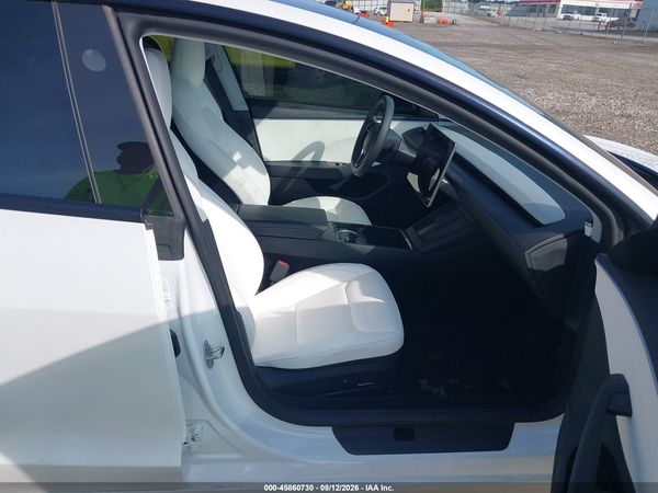 2025 TESLA MODEL 3