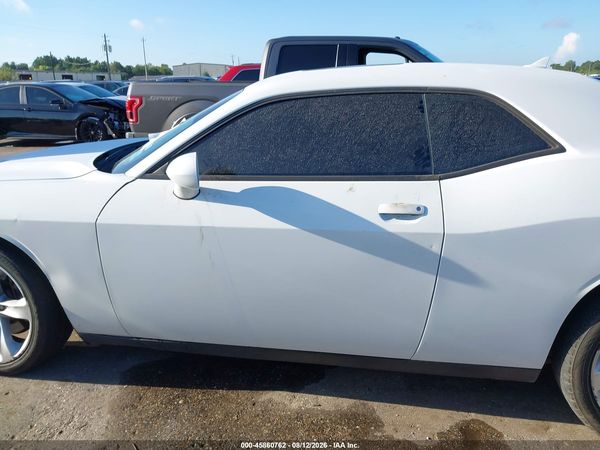2017 DODGE CHALLENGER SXT
