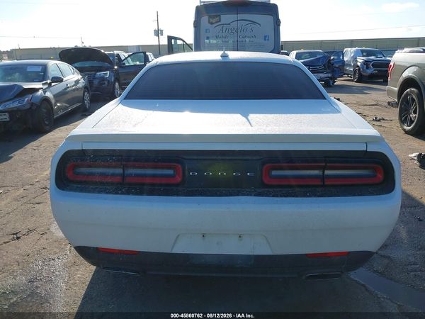 2017 DODGE CHALLENGER SXT