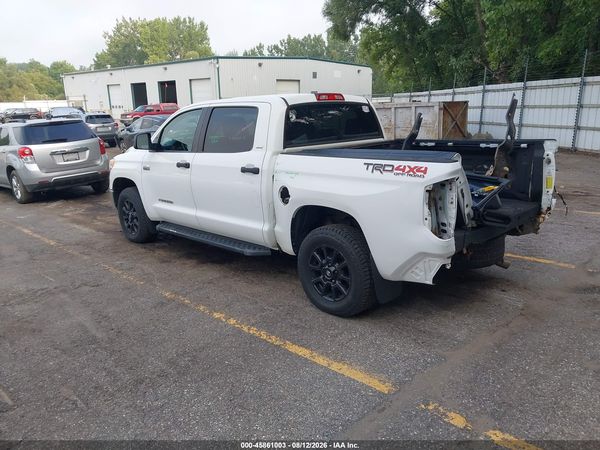 2016 TOYOTA TUNDRA SR5 5.7L V8