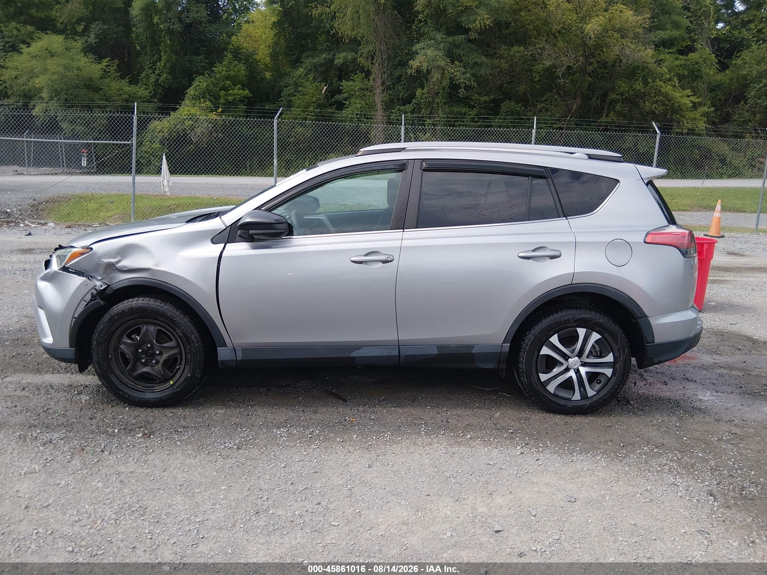 2018 TOYOTA RAV4 LE