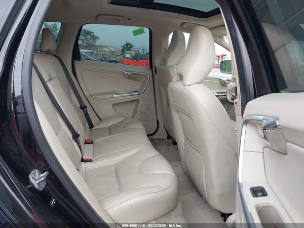 2016 VOLVO XC60 T5 PREMIER