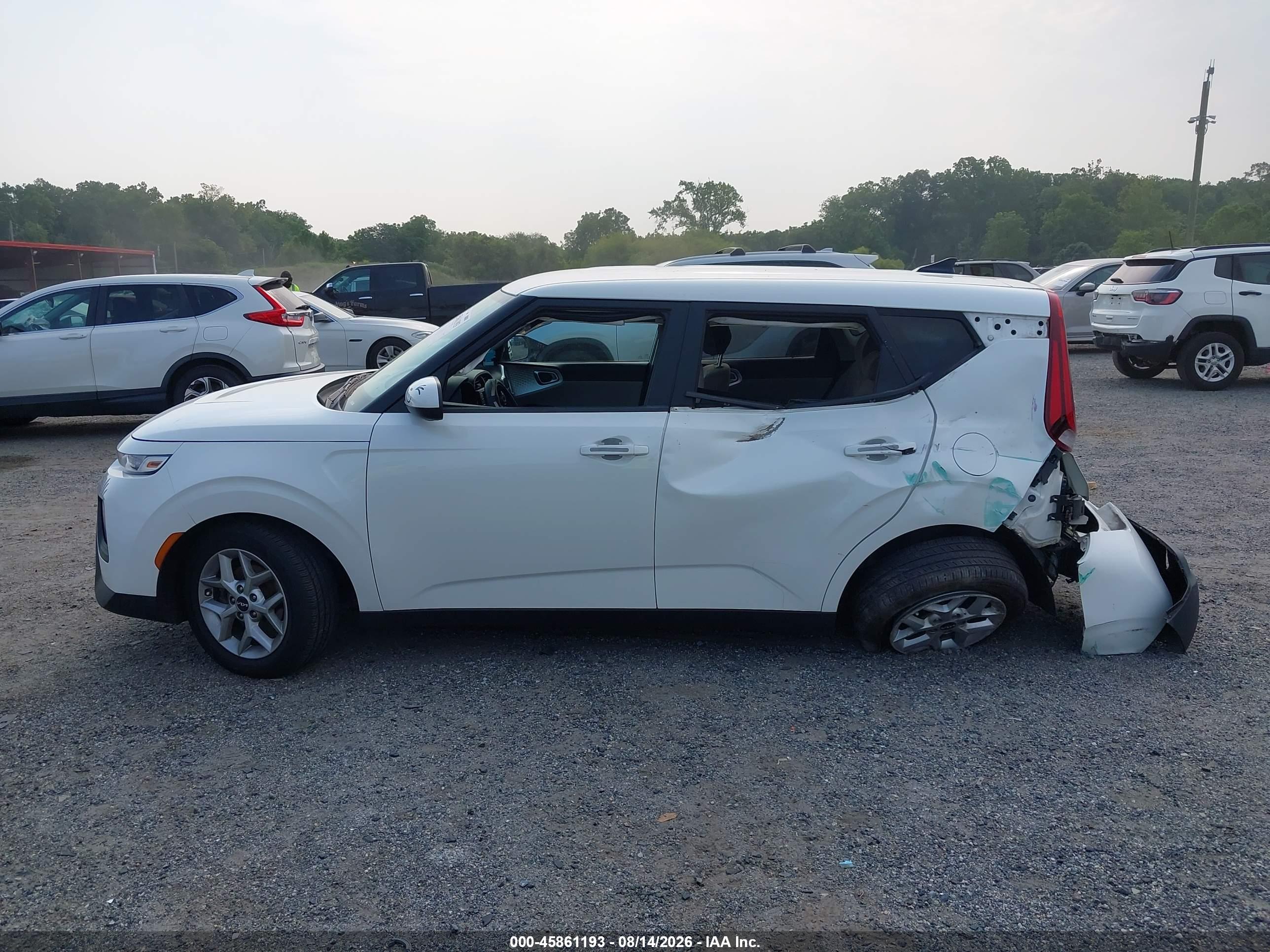 2022 KIA SOUL LX