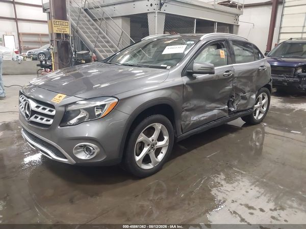 2018 MERCEDES-BENZ GLA 250 — I2