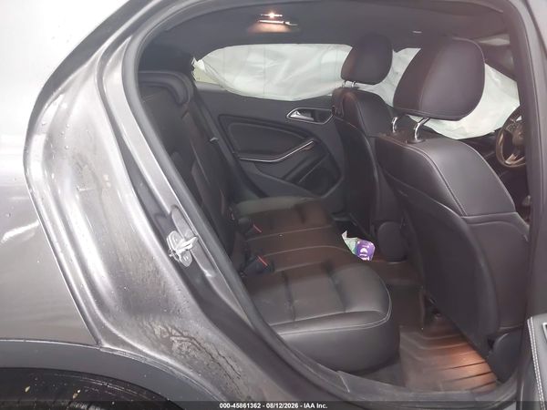 2018 MERCEDES-BENZ GLA 250 4MATIC — I8