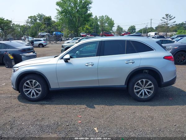 2026 MERCEDES-BENZ GLC 300
