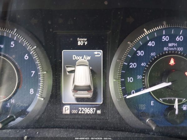 2015 TOYOTA SIENNA XLE 8 PASSENGER
