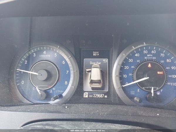 2015 TOYOTA SIENNA XLE 8 PASSENGER