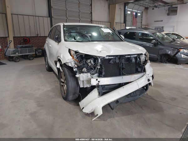 2016 TOYOTA HIGHLANDER LE V6