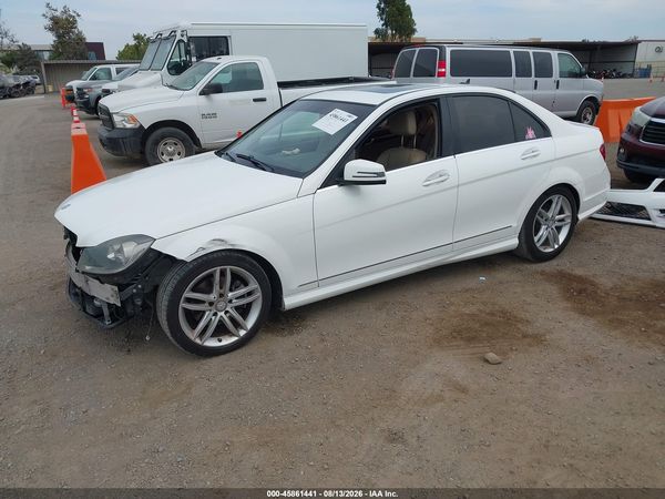 2014 MERCEDES-BENZ C 250 SPORT