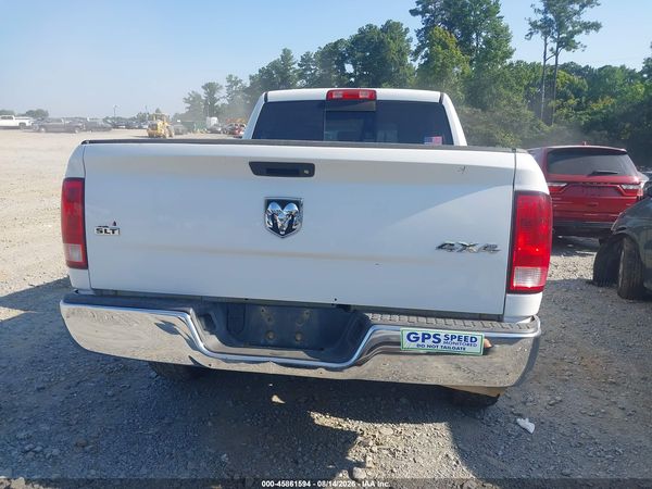 2016 RAM 1500 SLT