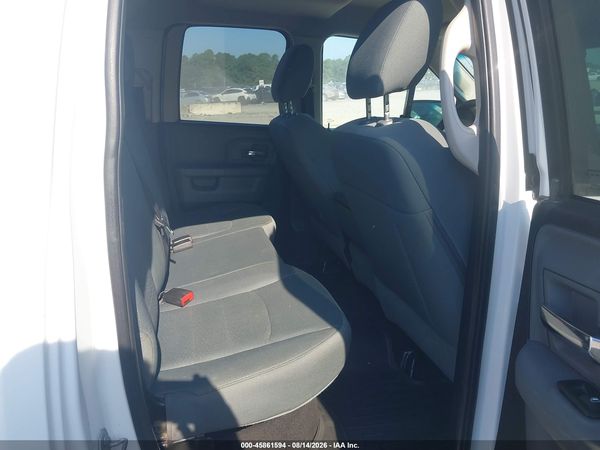 2016 RAM 1500 SLT