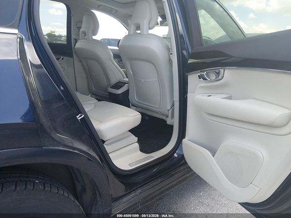 2017 VOLVO XC90 T6 MOMENTUM