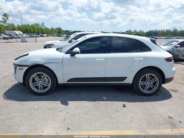 2017 PORSCHE MACAN