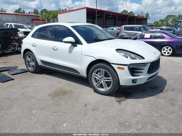 2017 PORSCHE MACAN
