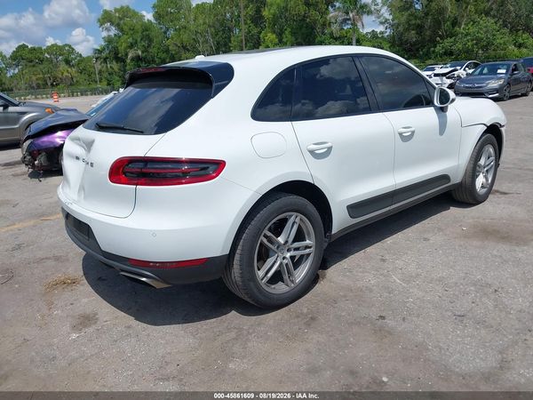 2017 PORSCHE MACAN