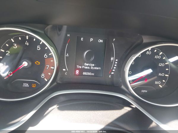 2019 JEEP COMPASS LATITUDE FWD — I7