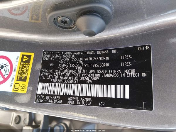 2018 TOYOTA HIGHLANDER LE