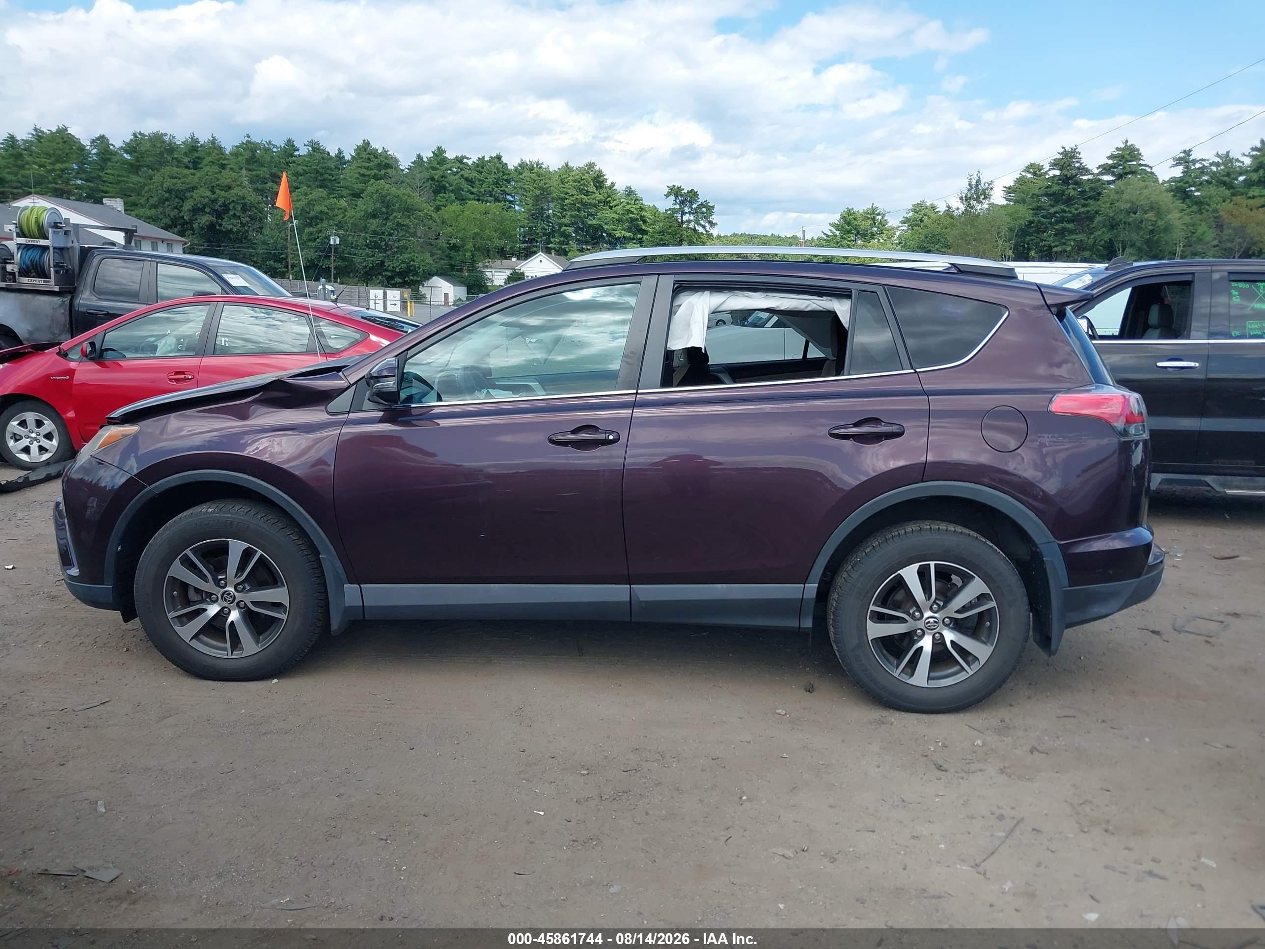 2016 TOYOTA RAV4 XLE