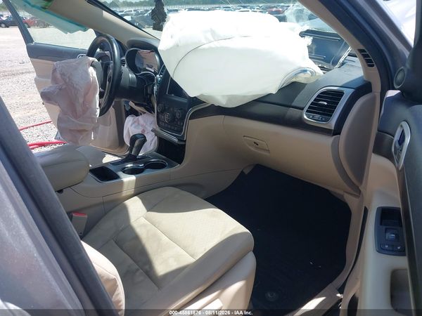 2018 JEEP GRAND CHEROKEE LAREDO 4X2