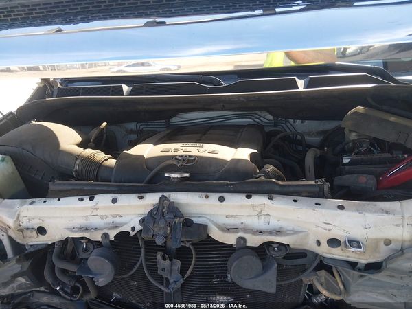 2017 TOYOTA TUNDRA SR5 5.7L V8