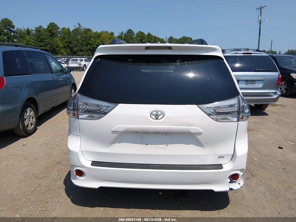2015 TOYOTA SIENNA SPORT