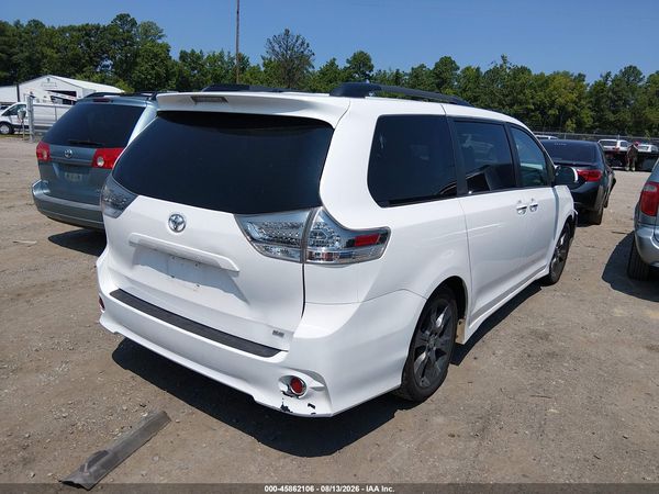 2015 TOYOTA SIENNA SPORT