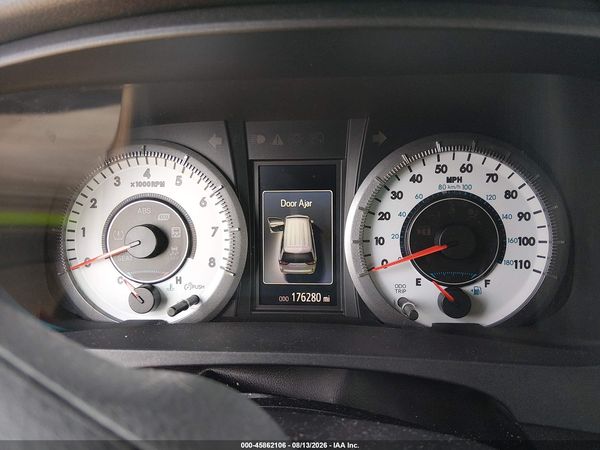 2015 TOYOTA SIENNA SPORT