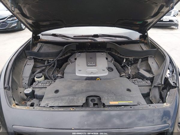2016 INFINITI QX70