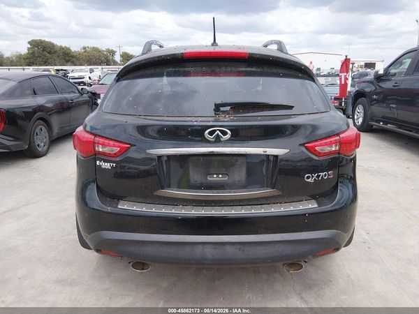 2016 INFINITI QX70