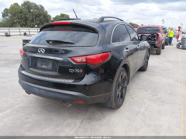 2016 INFINITI QX70
