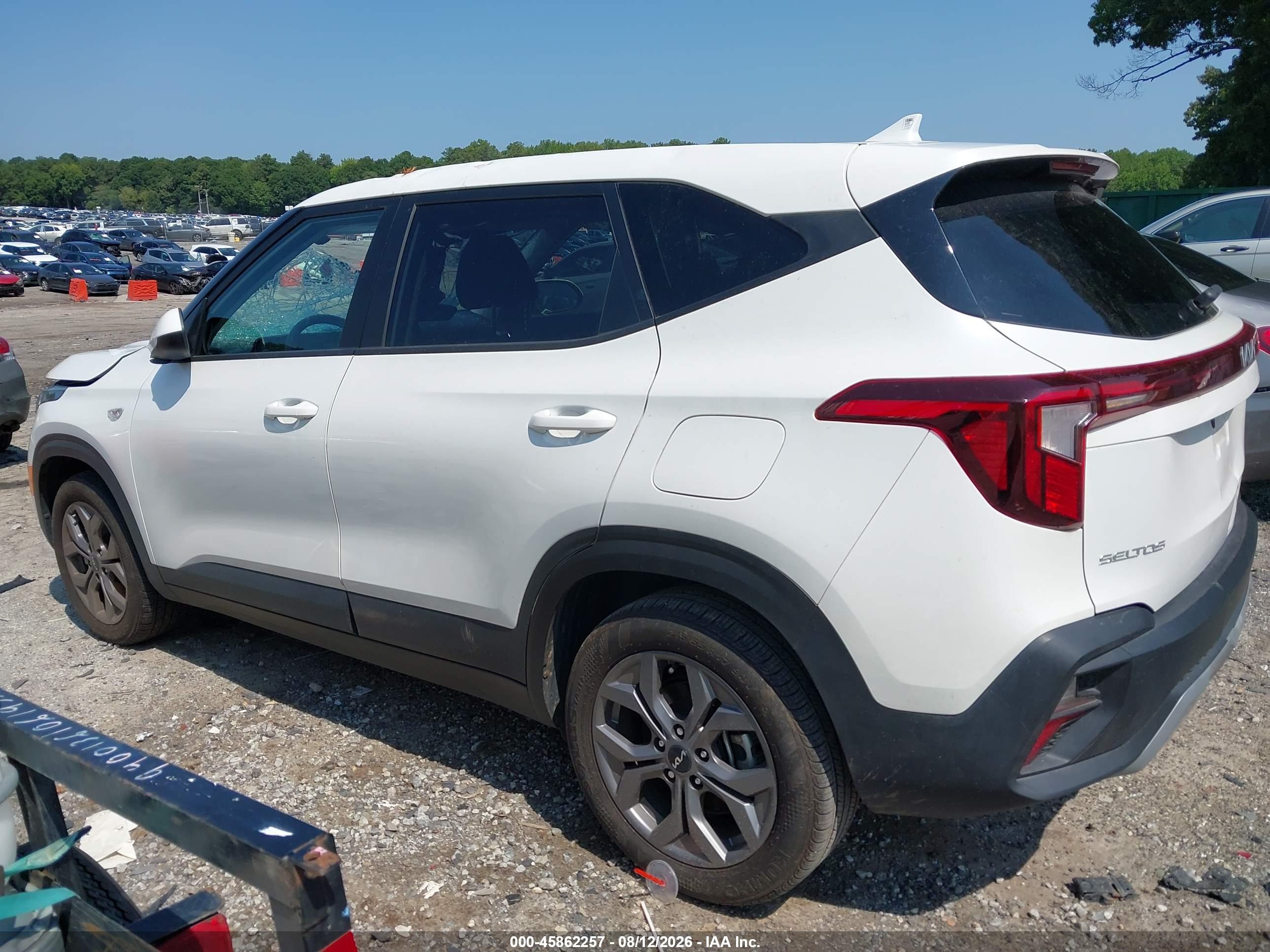 2024 KIA SELTOS LX