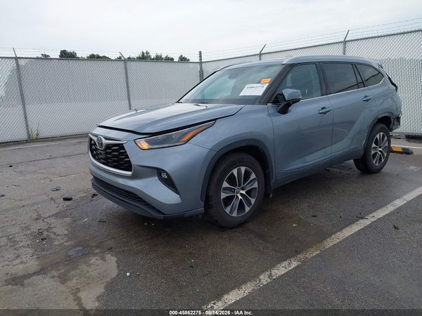 2021 TOYOTA HIGHLANDER XLE